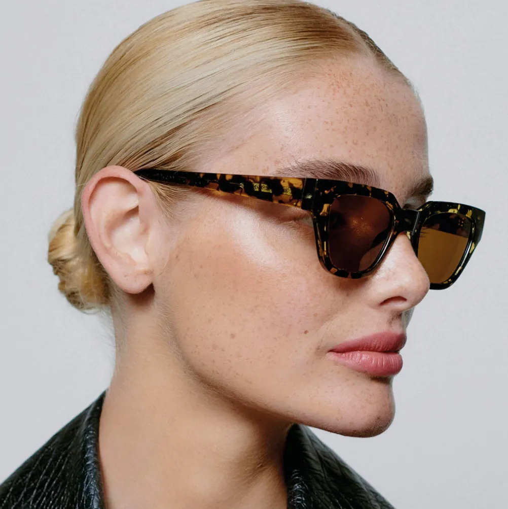 A.KJAERBEDE Kaws Black/Yellow Tortoise