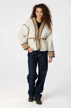 NEO NOIR Gerdi Solid Quilt Jacket Creme