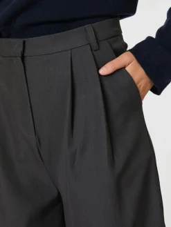 NEO NOIR Nika Structure Shorts Dark Grey