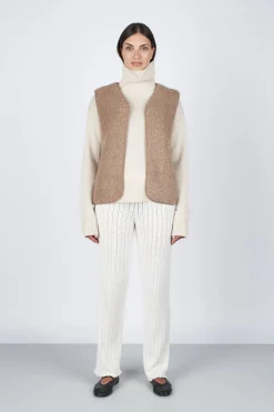 O'TAY Indiana Vest Toast