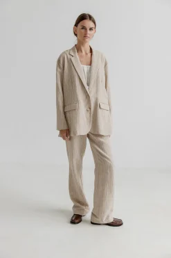 PROJECT AJ117 Finne Sand