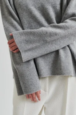 SECOND FEMALE Alpha Knit O-Neck Grey Melange