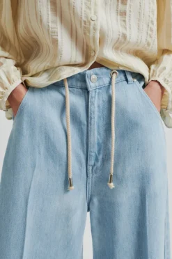 SECOND FEMALE Irvin Denim Jeans Light Blue