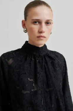 SECOND FEMALE Stary Blouse Sort