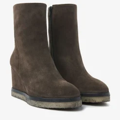 VIA VAI Aura Miley Sierra Muschio