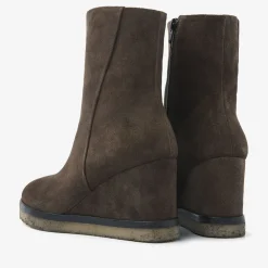 VIA VAI Aura Miley Sierra Muschio